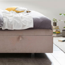 Laden Sie das Bild in den Galerie-Viewer, Bettco Boxspringbett Paris Samt 160X200 Ohne Topper Rosa