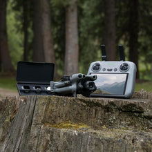 Laden Sie das Bild in den Galerie-Viewer, DJI Mini 5 Pro Fly More Combo Plus Mit DJI RC 2 4K Drohne Grau