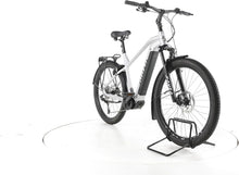 Laden Sie das Bild in den Galerie-Viewer, KAYZA Hydric Dry 6 Trekking E-Bike 27,5 Zoll Weiß 52 cm