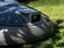 Laden Sie das Bild in den Galerie-Viewer, Husqvarna Automower 308V mit Garage